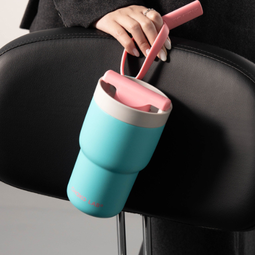 Twist Tumbler in Aqua