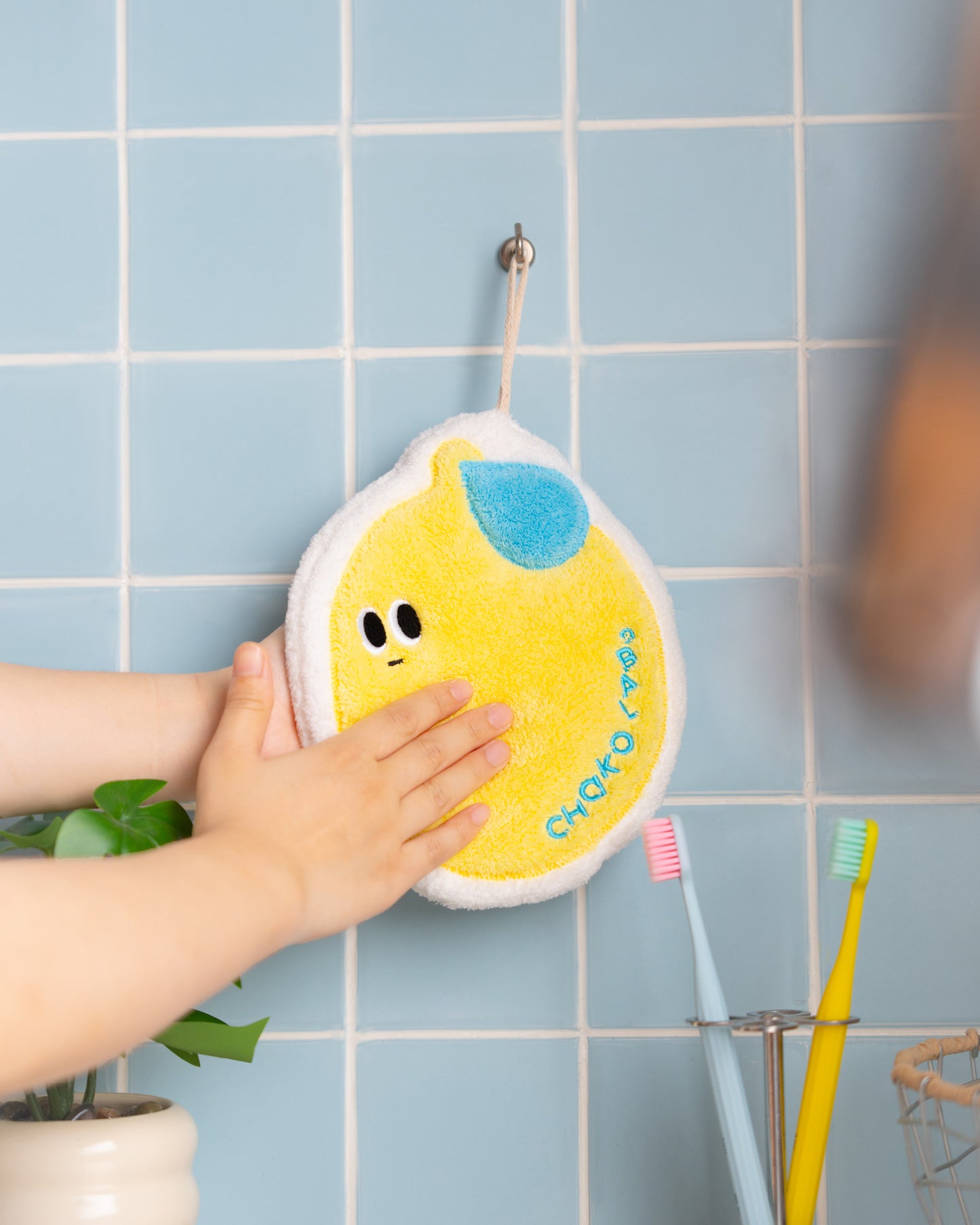 Hand Towel in Lemon